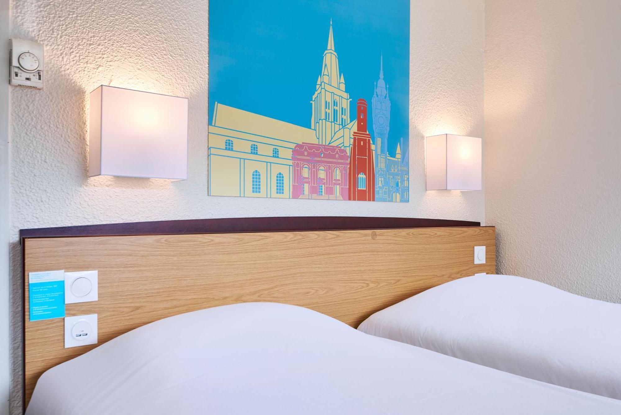 Kyriad Direct Le Bourget Gonesse Hotell Exteriör bild